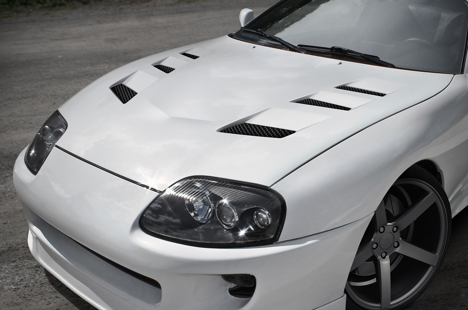 Bonnet Supra